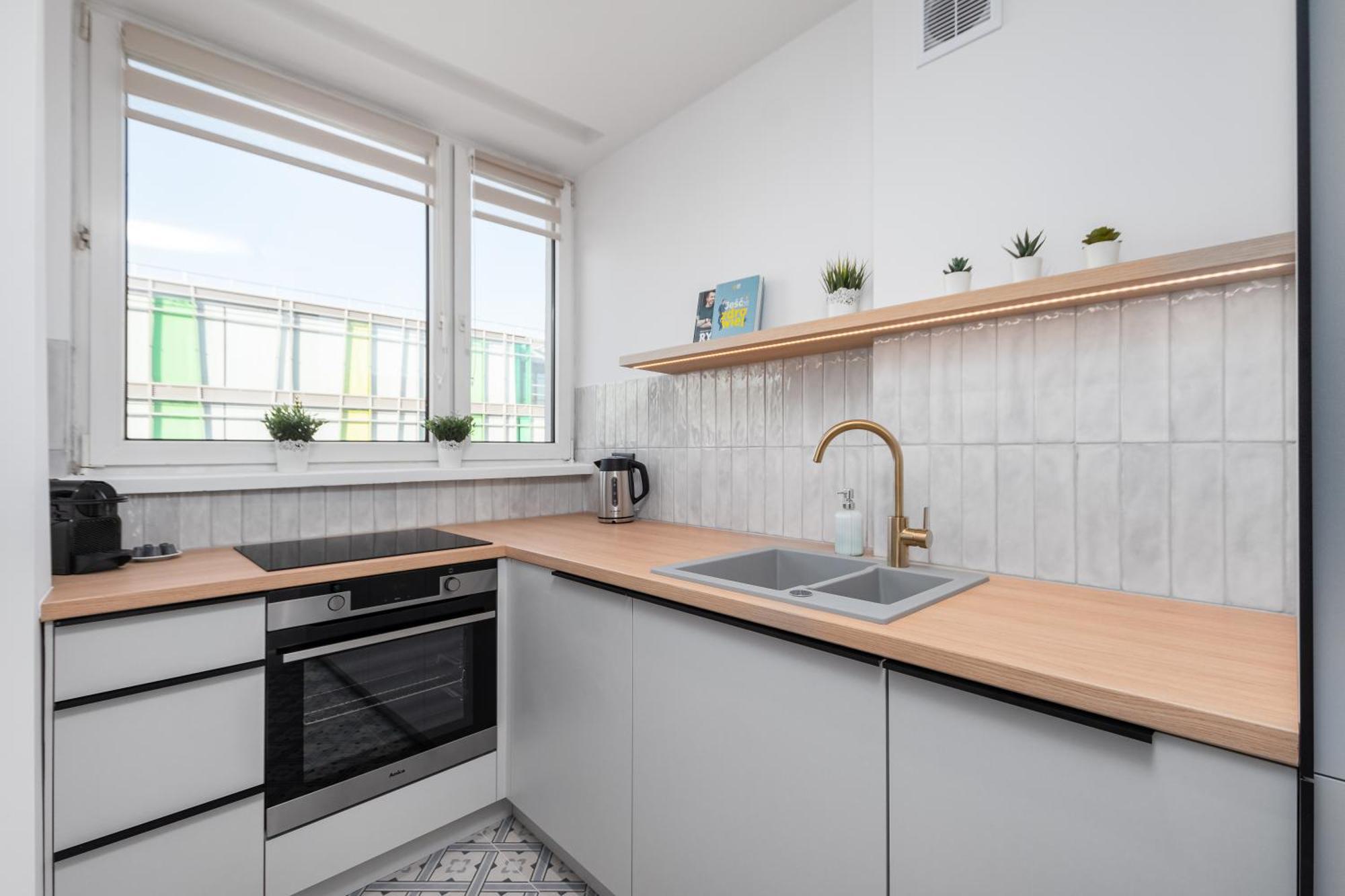 3 Bedroom Apartment Lipowa By Your Freedom Varsóvia Exterior foto