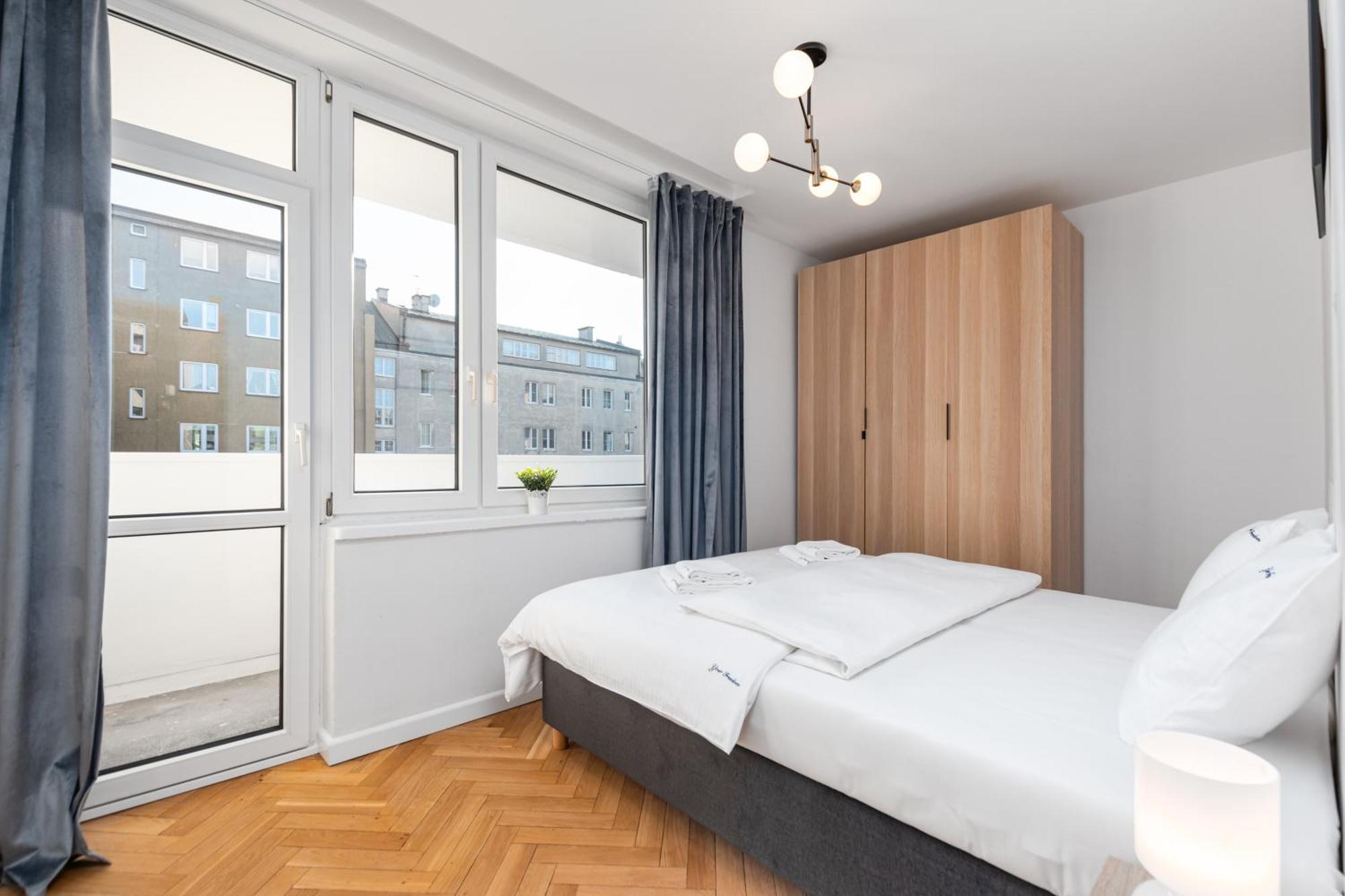3 Bedroom Apartment Lipowa By Your Freedom Varsóvia Exterior foto