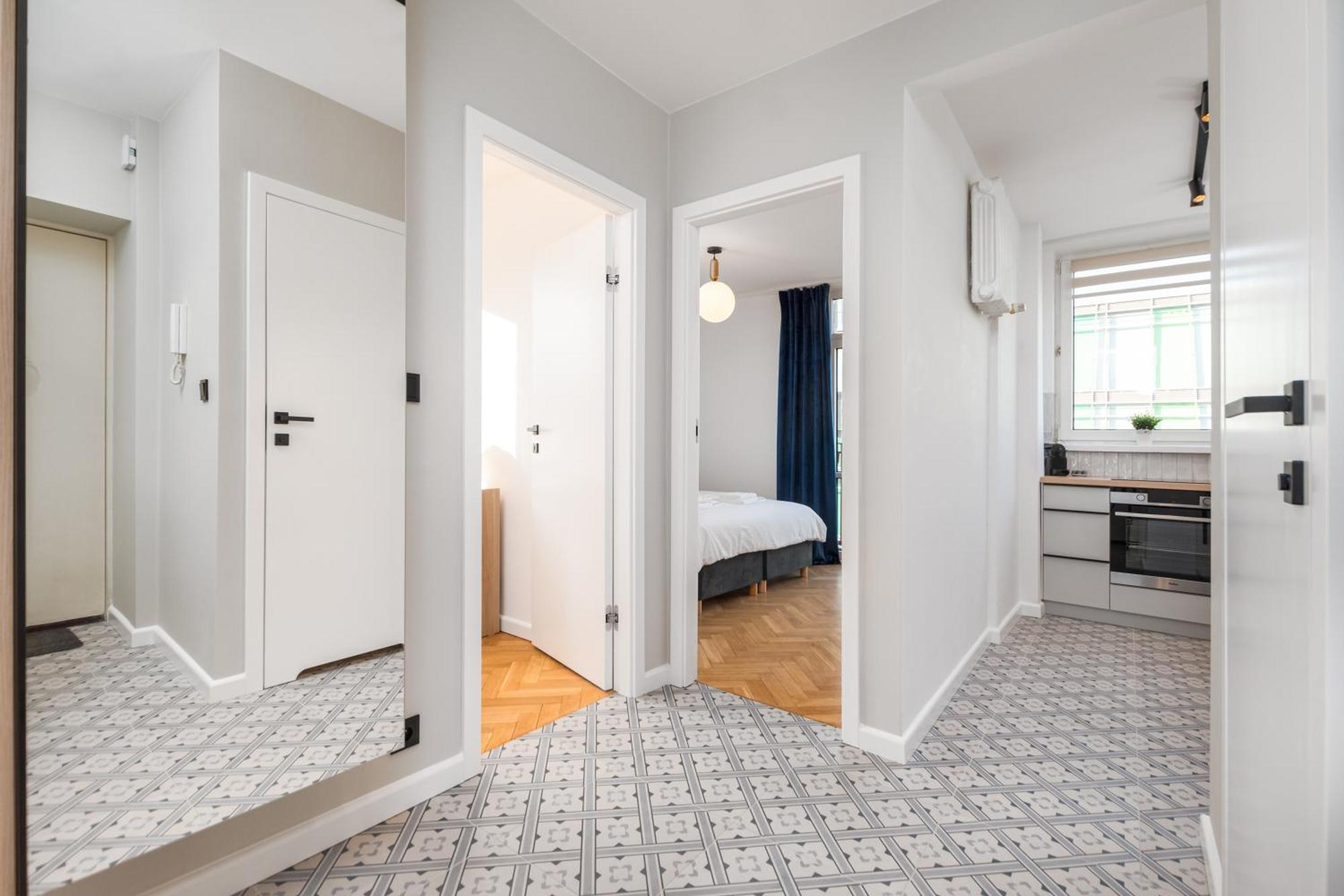 3 Bedroom Apartment Lipowa By Your Freedom Varsóvia Exterior foto